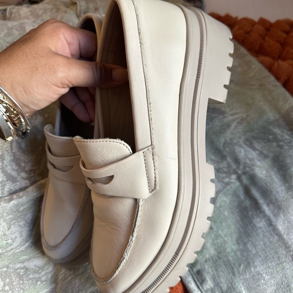 Anthropologie Cream Loafers - Picture 7 of 10